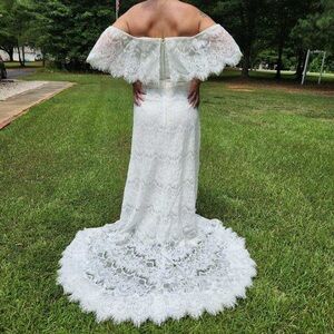 Beautiful Off-the-shoulder eyelash lace sheath wedding dress